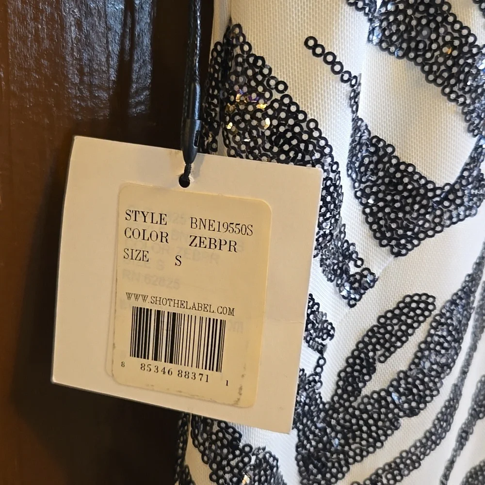 Sho-Blk/white sequin zebra print sleeveless dress Size S NWT. - Picture 4 of 9